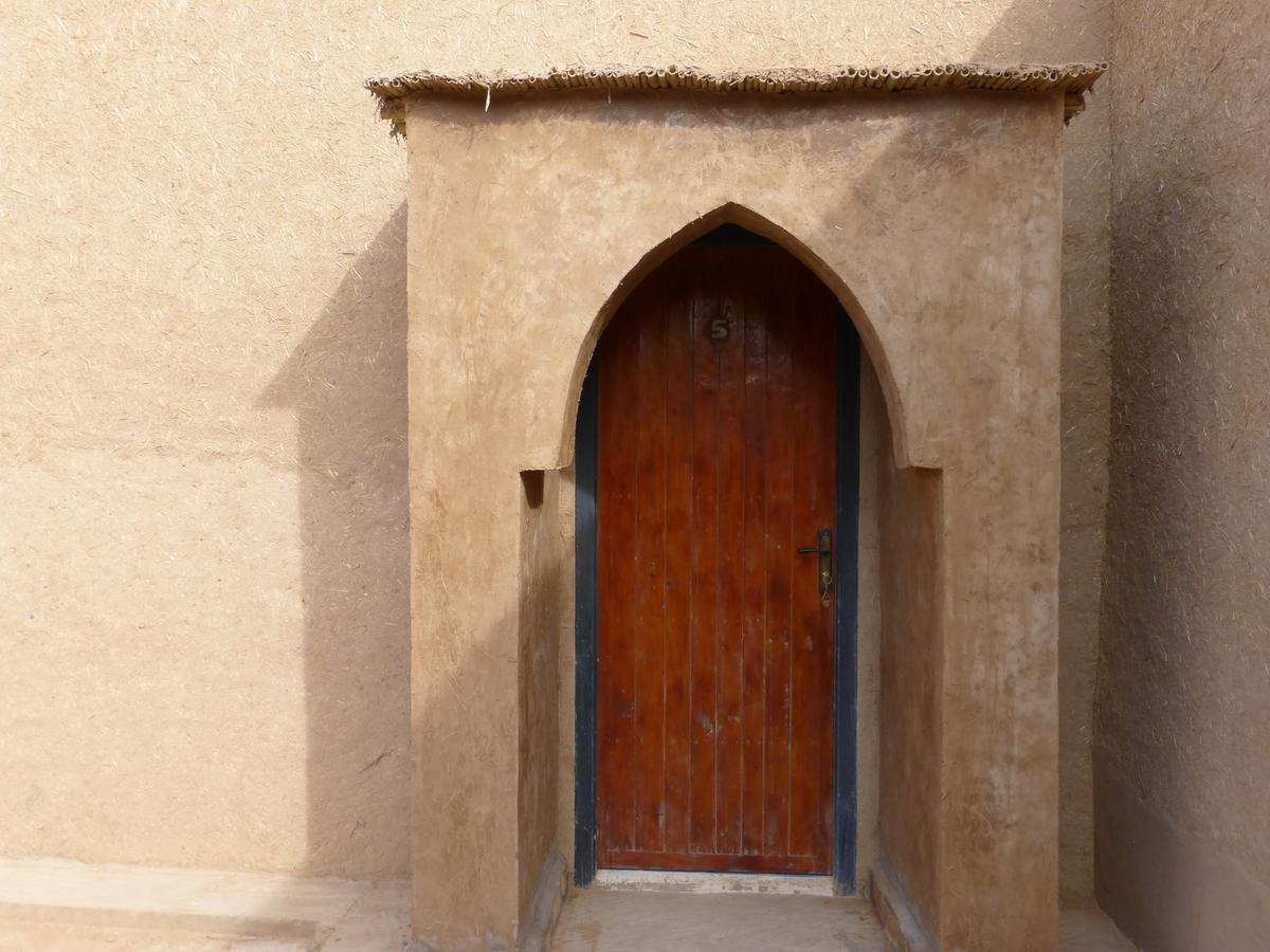 Auberge Hassi Ouzina Otel Dış mekan fotoğraf